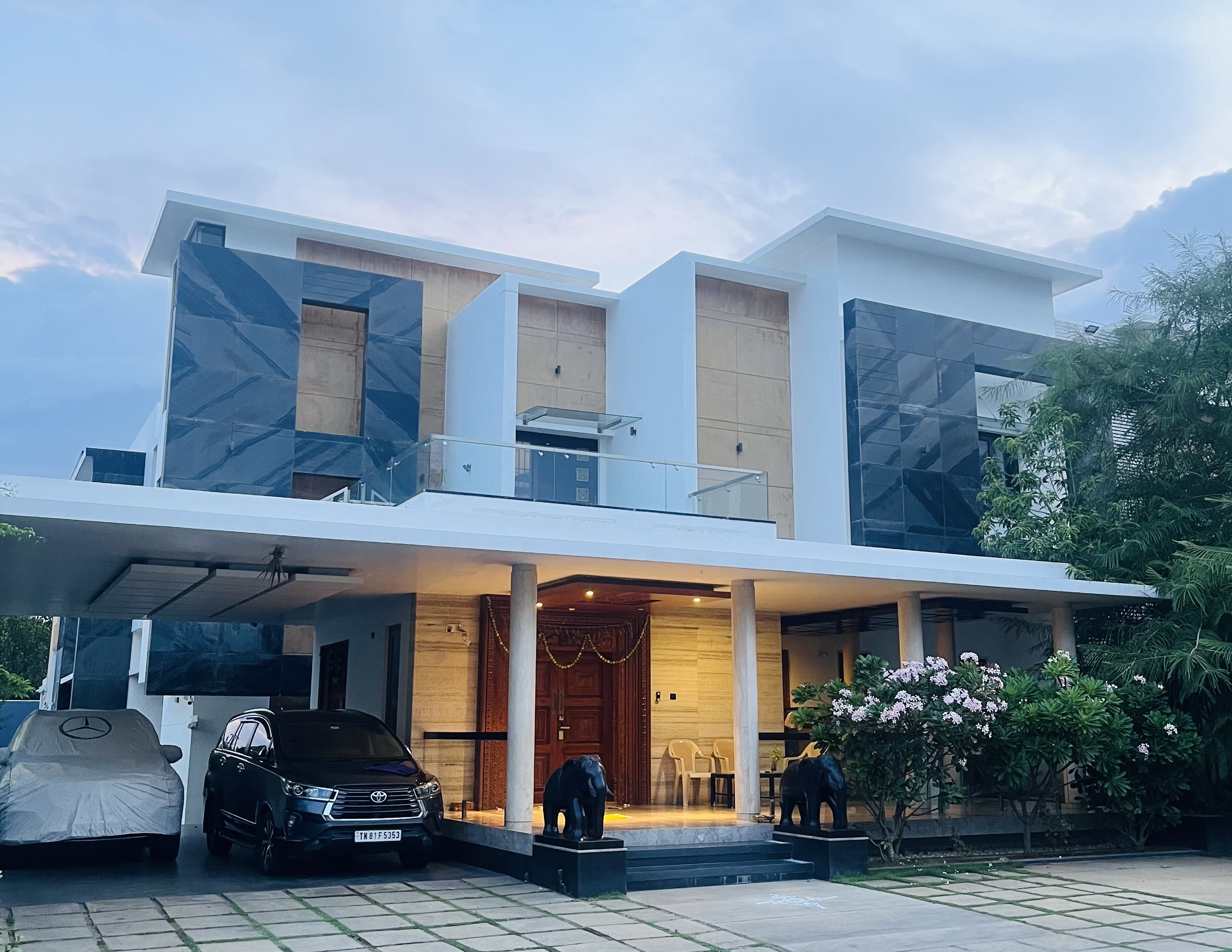 MR.MANI RESIDENCE